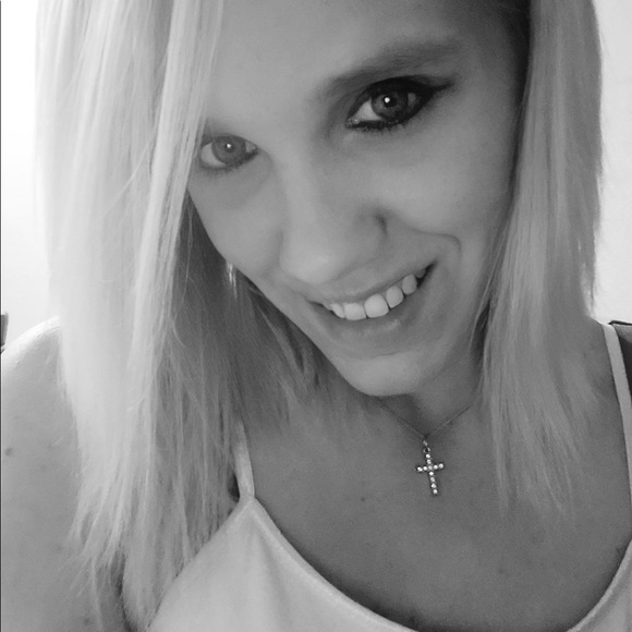 Meet your Posher, PINK COMPANY - Picture 3 of 5